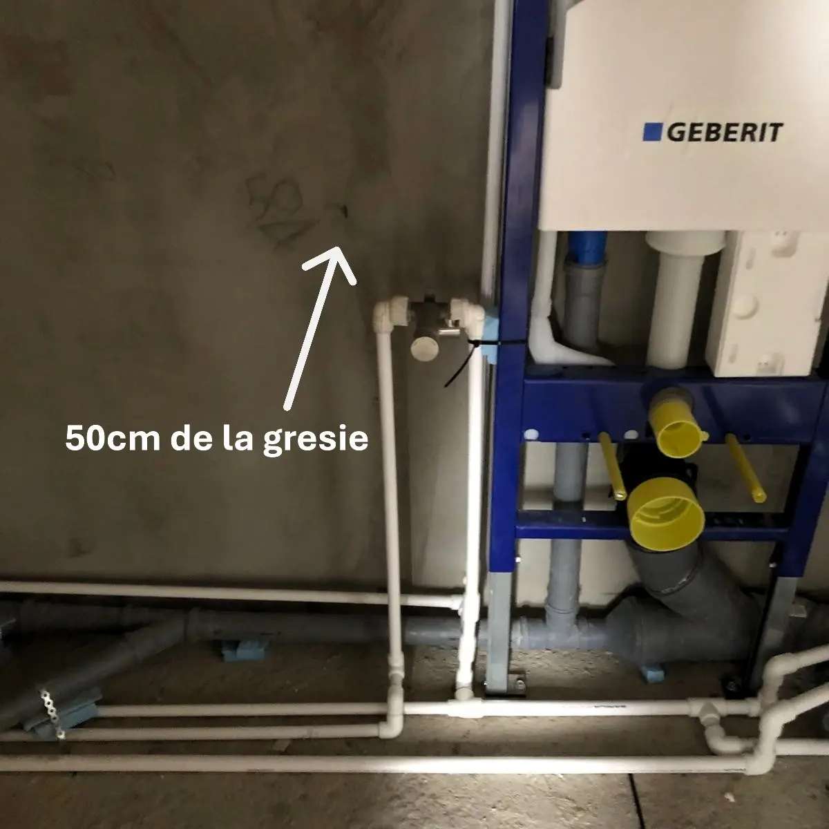 Cota pe perete de la gresie